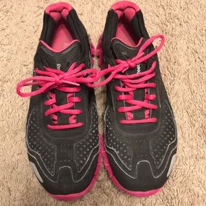 Reebook tennis shoes